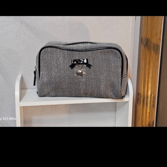 Dior Black and Silver Cosmetic Bag - Picture 8 of 9
